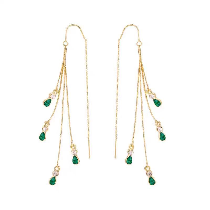 Calista Moreau Tassel Earrings | Gold